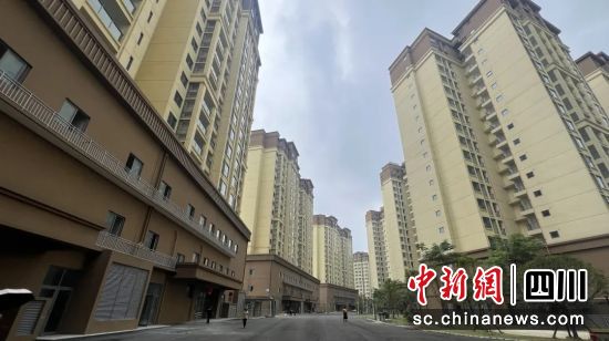 小区环境舒适。郫都区融媒体中心 供图 小区环境舒适。郫都区融媒体中心 供图