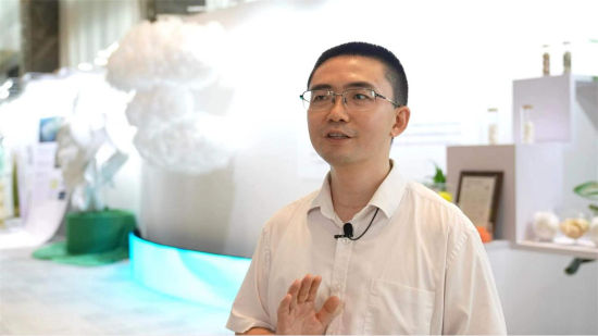 宜宾丝丽雅集团副总经理易家祥 宜宾丝丽雅集团副总经理易家祥