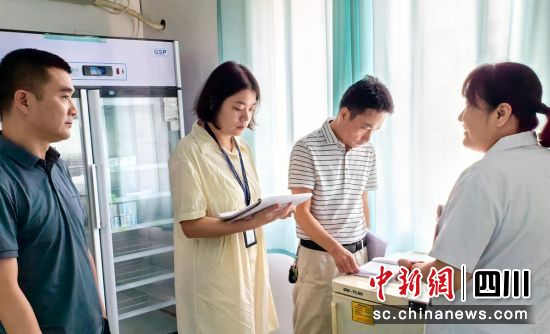 督导检查现场。沿滩融媒 供图 督导检查现场。沿滩融媒 供图