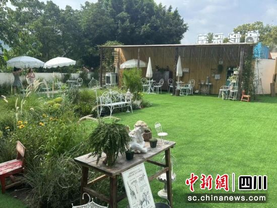 南法花园外景。徐诗琪 摄 南法花园外景。徐诗琪 摄