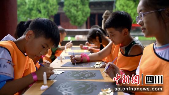 研学活动现场。 平武县融媒体中心供图 研学活动现场。 平武县融媒体中心供图