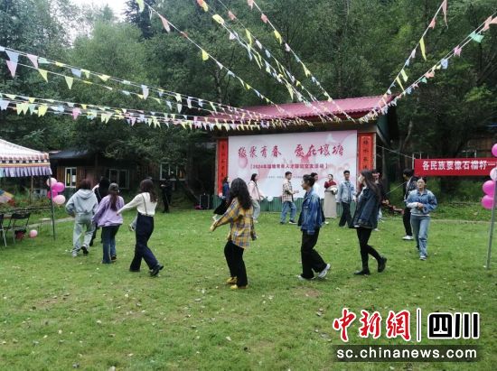 活动现场。壤塘县委宣传部供图 活动现场。壤塘县委宣传部供图