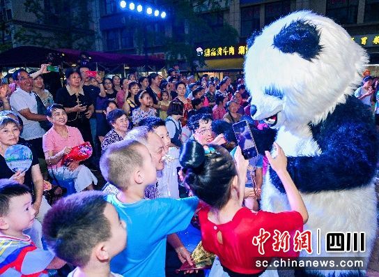 活动现场。唐泽 摄 活动现场。唐泽 摄