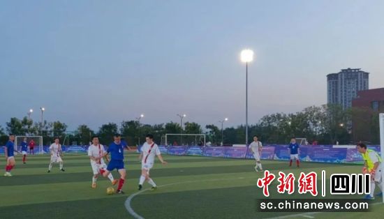 比赛现场。沿滩融媒 供图 比赛现场。沿滩融媒 供图