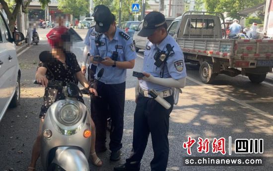 整治现场。富顺公安交警 供图 整治现场。富顺公安交警 供图
