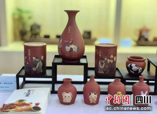 荣县陶具。荣县融媒 供图 荣县陶具。荣县融媒 供图