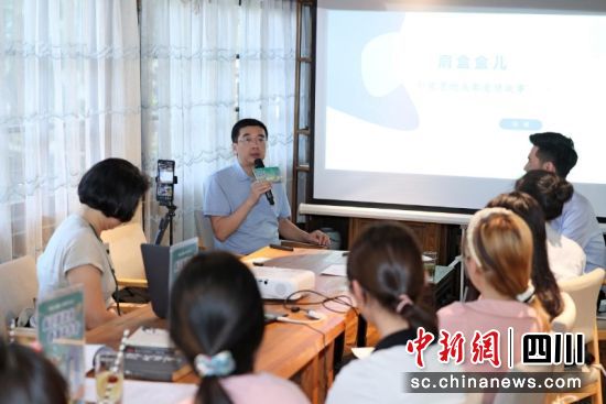 活动现场。陈静 摄 活动现场。陈静 摄