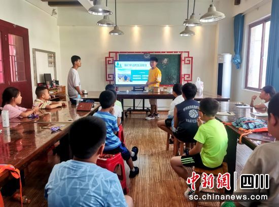 托管班课堂现场。汶川县委宣传部供图 托管班课堂现场。汶川县委宣传部供图