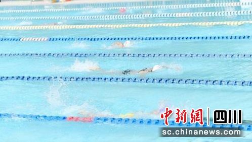 迪卡侬成都青少年游泳联赛现场。迪卡侬供图 迪卡侬成都青少年游泳联赛现场。迪卡侬供图