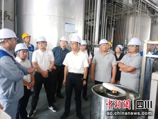 正在了解情况。珙县县委宣传部 供图 正在了解情况。珙县县委宣传部 供图