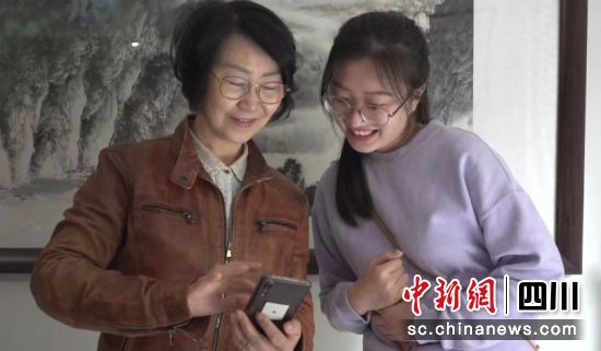 十集系列微视频《老师,您好!》画面。成都大学 供图 十集系列微视频《老师,您好!》画面。成都大学 供图