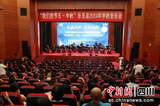演出现场。姚阳 摄 演出现场。姚阳 摄