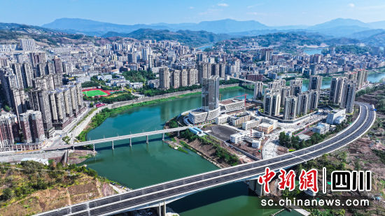达州宣汉俯瞰图。周浩瀚 摄 达州宣汉俯瞰图。周浩瀚 摄