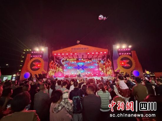 活动现场。杨均梅 摄 活动现场。杨均梅 摄