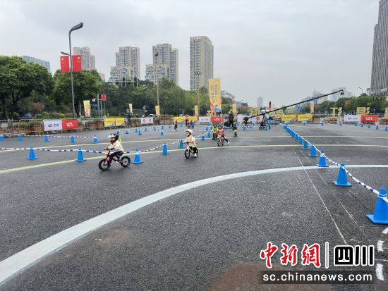 比赛现场。王爵 摄 比赛现场。王爵 摄