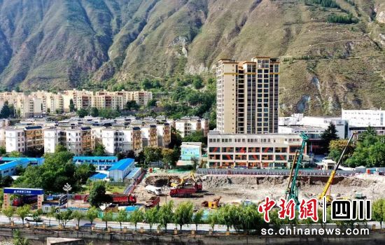 开工仪式现场。汶川县委宣传部供图 开工仪式现场。汶川县委宣传部供图