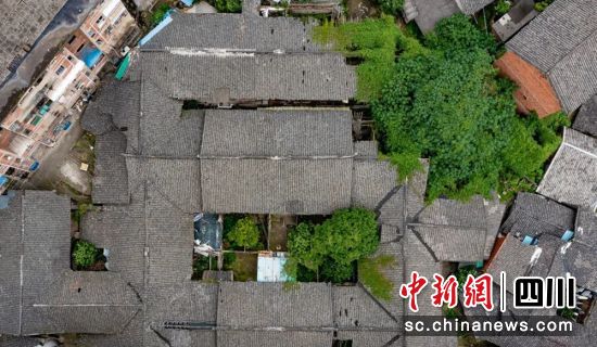 航拍蓆草田五福堂。叶卫东 摄 航拍蓆草田五福堂。叶卫东 摄