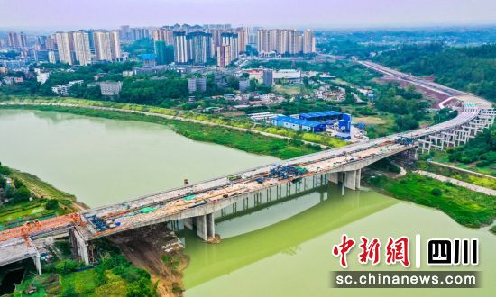 施工现场。富顺融媒 供图 施工现场。富顺融媒 供图