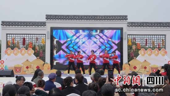 活动现场。荣县融媒 供图 活动现场。荣县融媒 供图