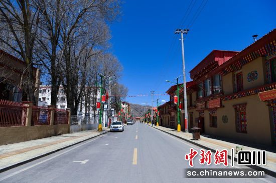壤塘人居环境展新貌。壤塘县委宣传部 供图 壤塘人居环境展新貌。壤塘县委宣传部 供图