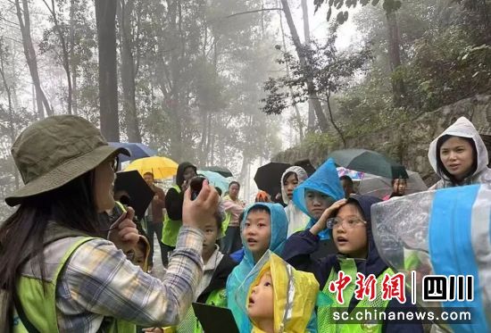 活动现场。荣县融媒 供图 活动现场。荣县融媒 供图