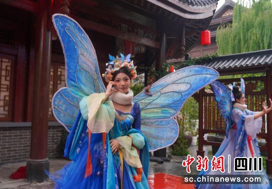 绵阳方特山海奇幻夜开幕。 绵阳方特供图 绵阳方特山海奇幻夜开幕。 绵阳方特供图