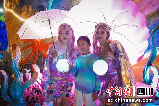 绵阳方特山海奇幻夜开幕。 绵阳方特供图 绵阳方特山海奇幻夜开幕。 绵阳方特供图