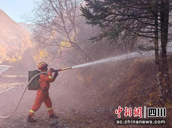 实战演练现场。壤塘县委宣传部供图 实战演练现场。壤塘县委宣传部供图