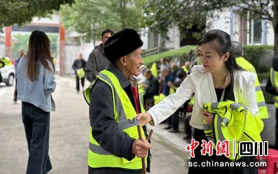 活动现场。沿滩融媒 供图 活动现场。沿滩融媒 供图