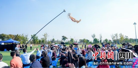 活动现场。成都市总工会供图 活动现场。成都市总工会供图