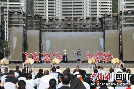 现场演出。伍欧 摄 现场演出。伍欧 摄