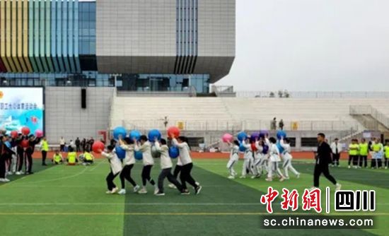 比赛现场。沿滩融媒 供图 比赛现场。沿滩融媒 供图