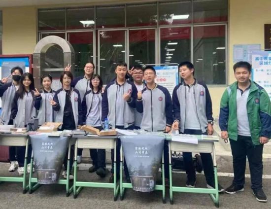 容膝斋义卖活动现场 容膝斋义卖活动现场