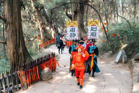 《点树交印》情景剧。剑门关景区供图 《点树交印》情景剧。剑门关景区供图