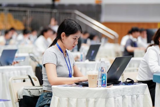 正式比赛现场。主办方供图 正式比赛现场。主办方供图