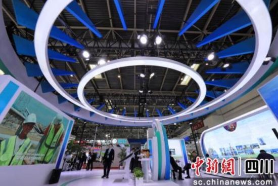 往届链博会现场。四川省贸促会供图 往届链博会现场。四川省贸促会供图