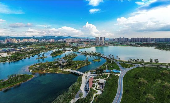 东安湖体育公园。成都市发展改革委供图 东安湖体育公园。成都市发展改革委供图