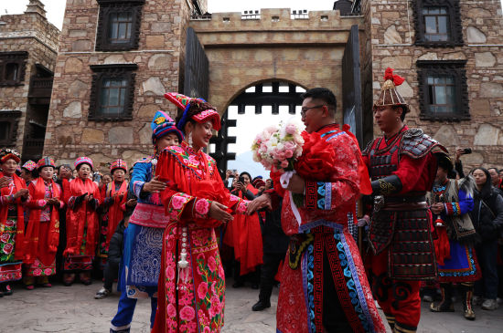 ��ǣ�֡� ����ϲ/��