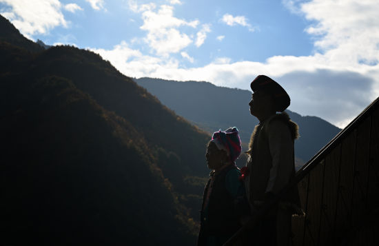 ��ң���� ����/��