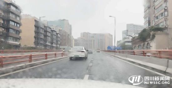 ������Ե����������ſ��Ա��