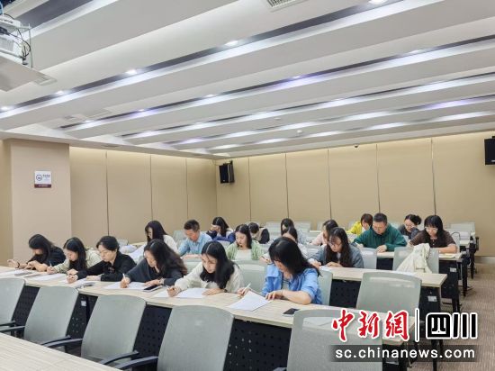 医保知识技能考核现场。 医保知识技能考核现场。