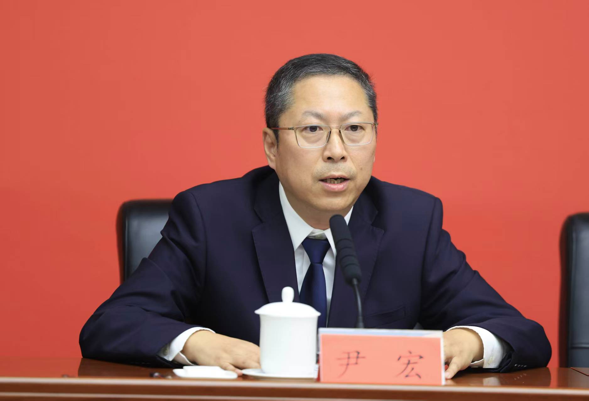 �ɶ��з�չ�ĸ�ί���鸱��ǣ��Ĵ�ʡͬ�ǻ��쳣���������� 